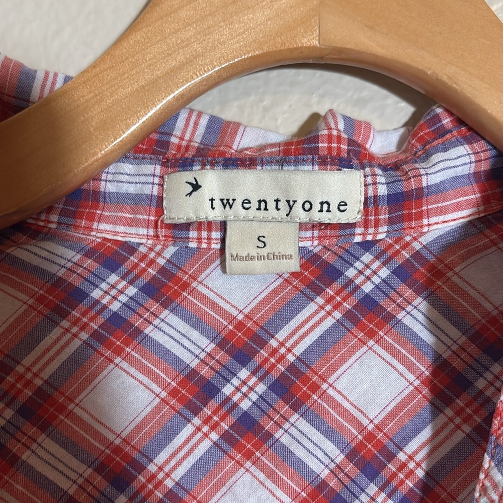 TwentyOne Plaid Button Up Tee Shirt - Picture 2 of 5